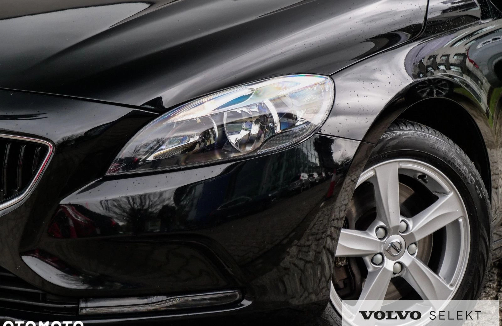 Volvo V40 cena 79900 przebieg: 63687, rok produkcji 2019 z Dukla małe 631